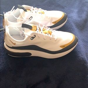 Womens Nike Air Max Dia
